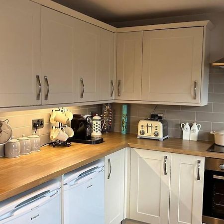 Cosy 2 Bed, Home From Home Haddenham  Extérieur photo