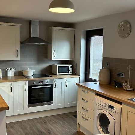 Cosy 2 Bed, Home From Home Haddenham  Extérieur photo
